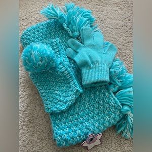 NWT Toby & Me Girl's Knit Ear Warming Headband, Infinity Scarf, & Gloves Set OS